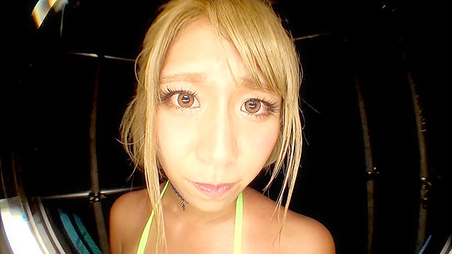 主観唾液吐き掛けヤンキーギャルNOA