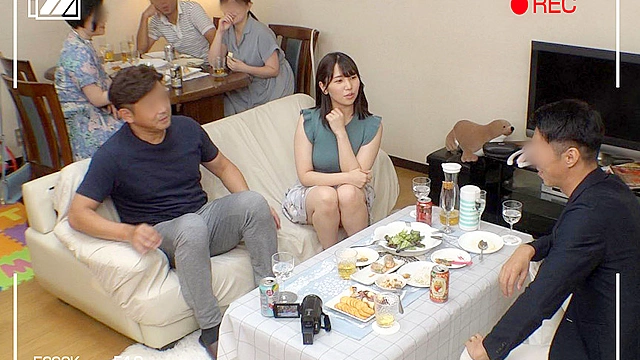 妻のママ友と不倫中出しSEXしてしまった ママ友 けいこさん31歳