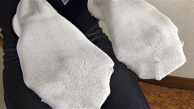 【足のにおい】主婦・蓄積汗の暴発