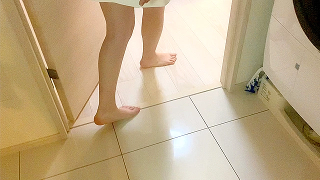 恵比寿のマンション型個室メンエス隠し撮り - 黒髪美女・池田紗和（24歳）