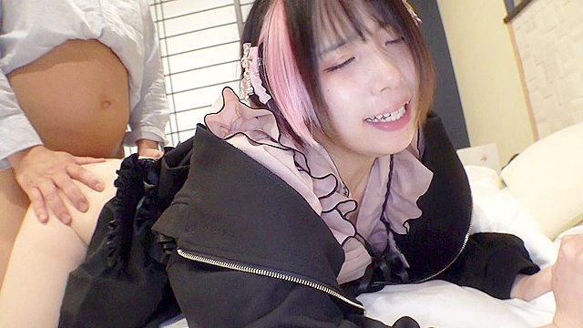 地雷系家出少女×絶倫デカチン男 SNSで見つけた病みカワ娘を欲望のままに犯しまくった性交記録 千石もなか