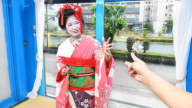 マジックミラー号 ドーランを赤く染めるほど恥ずかしがる芸妓さんと夢の野球拳SEX