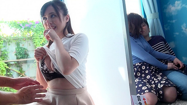マジックミラー号 夫婦交換 壁一枚挟んで禁断の即席W不倫