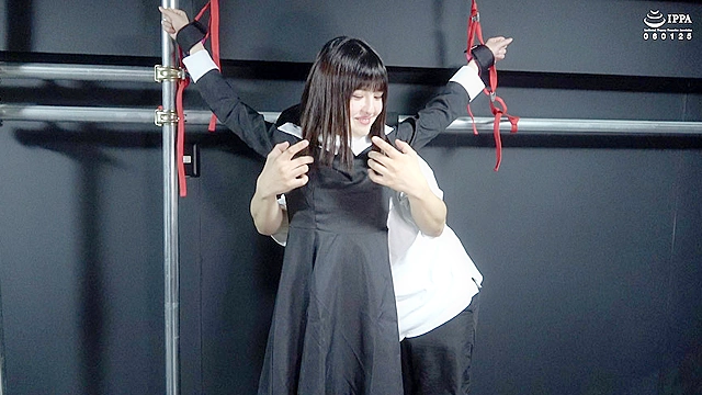 「勤務（2） シスターが拘束され上半身を徹底くすぐり！」