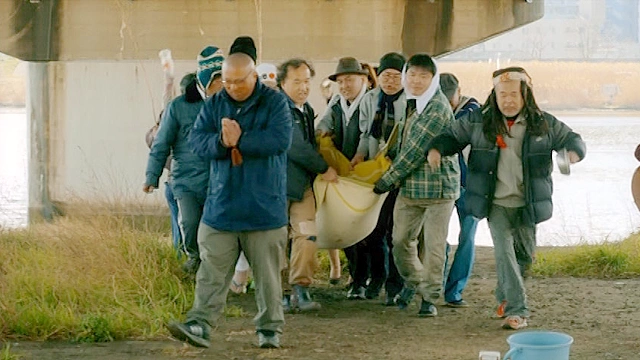 帰れない三人 快感は終わらない