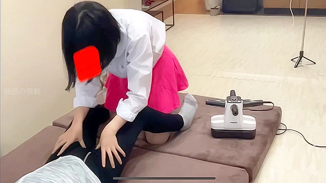 メンエスの新規開拓でお店に行ったら新人セラピストのMiyuちゃんの施術でした。途中から以前電気アンマしてきたミカさんも出てきたんだけど！