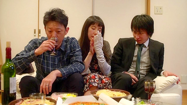 愛憎の嵐 引き裂かれた白下着