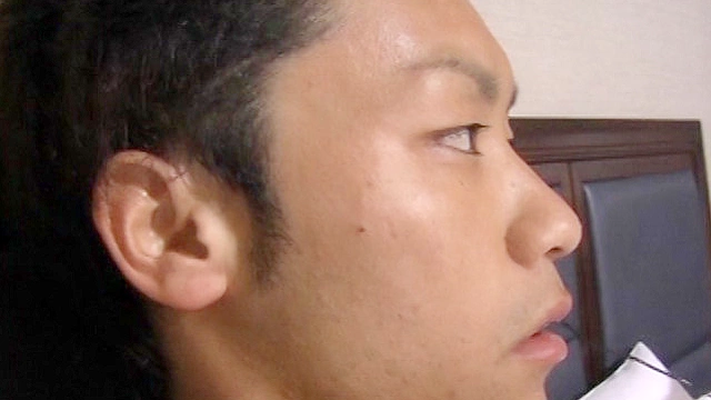 巨根青年MITSURUのブチ抜き手コキ！！