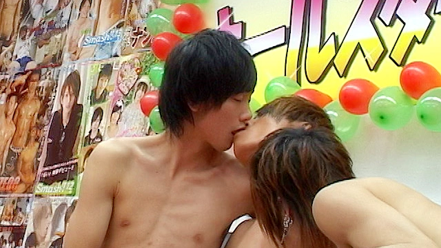 【5周年記念 感謝祭】イケメン3人の公開3Pセックス！！！
