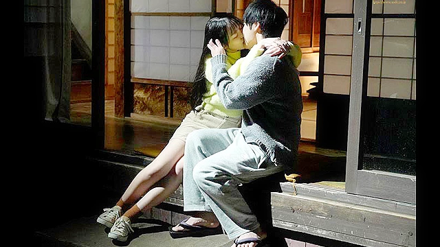 正月休みの帰省中、成長してどちゃクソ可愛くなっていた幼馴染に彼女のマ○コでイケない悩みを打ち明けたら、膣内射精の練習で何度もナマ中出しSEXをさせてくれた。恋渕ももな