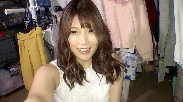 自画撮り ドスケベ人妻性欲爆発オナニー 厳選40人8時間