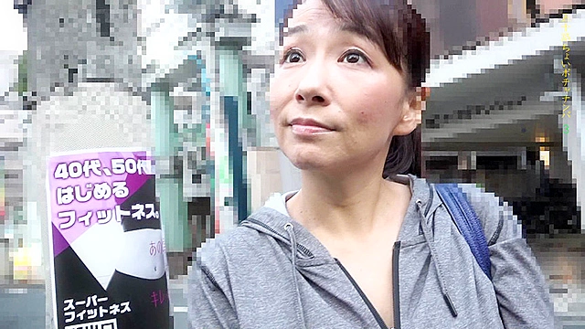 ふくよかな五十路おばちゃんナンパ～ほどよく垂れた乳房にむしゃぶりつきながら中●ししたい！（3）