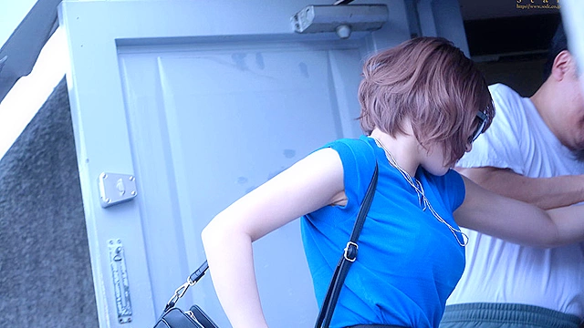 僕を見下した接客態度最悪なムカつく美人アパレル店員を汚部屋○禁！媚薬で好き放題中出し調○ 唯井まひろ