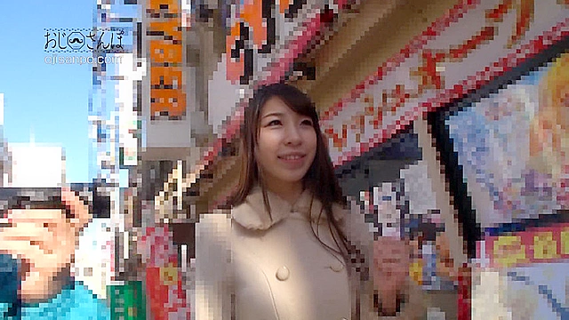乳首責めだけでイクほど感度の高い美人妻と… おじさんぽ05 AVよりエロいエッチ見たくない？ 張りのあるFカップ巨乳を持つ可愛い人妻と下町探索お散歩デート。おじさんに足を絡めて中出しさせる奥さんの敏感反応がヤバい！ 美桜さん（24）