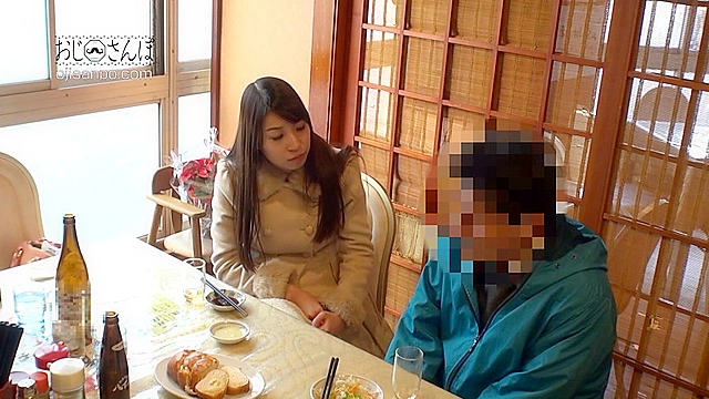 乳首責めだけでイクほど感度の高い美人妻と… おじさんぽ05 AVよりエロいエッチ見たくない？ 張りのあるFカップ巨乳を持つ可愛い人妻と下町探索お散歩デート。おじさんに足を絡めて中出しさせる奥さんの敏感反応がヤバい！ 美桜さん（24）