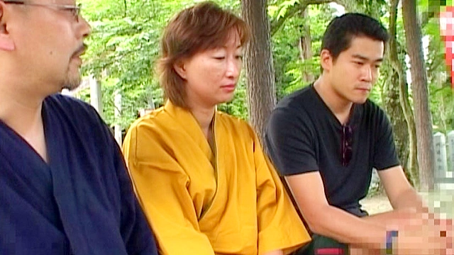 出没！アノ街この町 働くおばさまが大好き！！ 温泉旅館のぶっかけ失神仲居さん