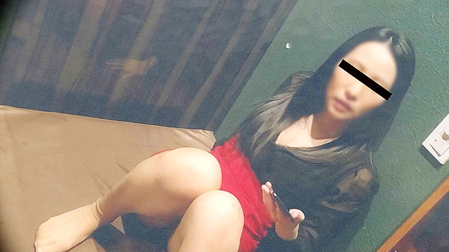 ネカフェ店長が仕込んだ隠しカメラ事件簿～ネットカフェでオナニーする女達隠撮編3