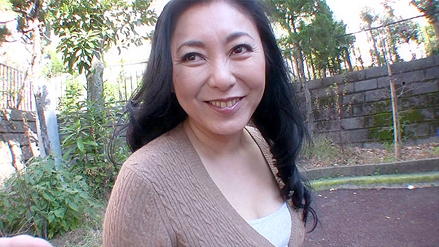 素人熟女 初めてのAV出演 五十路＆三十路のおばさん悶絶