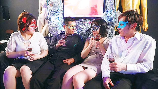 相席居酒屋でガチ素人をスカウト＆ナンパしてCLUBでダンス踊らせ乱交でヤリまくってみた件。ど素人のヌギヌギドンチャン騒ぎ in ikebukuro ラッキ～！脱いだら全員巨乳だった（笑） 宴もたけなわですが…・こんな下品な映像になっちゃいました編