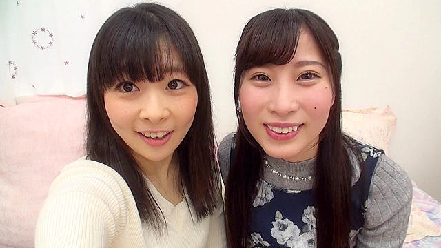 アイドルルックス女子の唾液たっぷり交換濃厚レズ接吻  原美織 愛野ももな