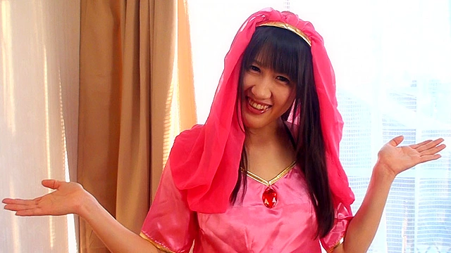 恥じらいコスプレ／めぐみ
