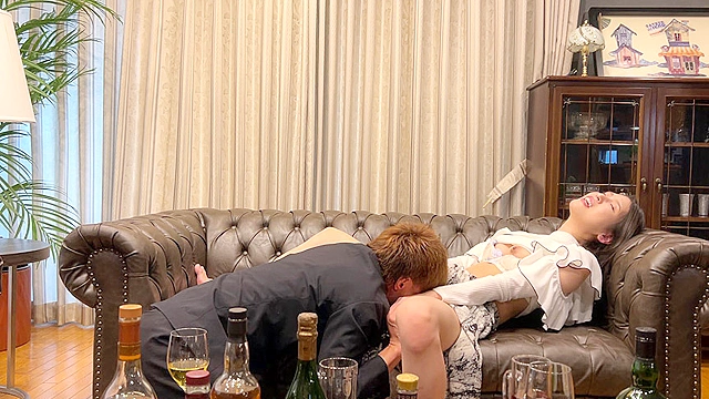 「俺の奥さん寝取ってみない？」愛を確かめるために妻と後輩を2人きりに…まさかの！絶倫チ◯ポで壮絶なNTRをかまされた挙句、抜かずの追撃生中出しで愛妻マ◯コを完全に奪われた話。 橘京花