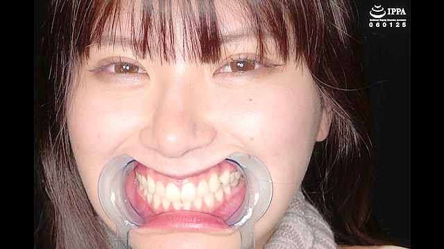 人気女優 有加里ののかチャンの歯・口内・のどちんこ観察＆顔舐め鼻フェラプレイ！！！