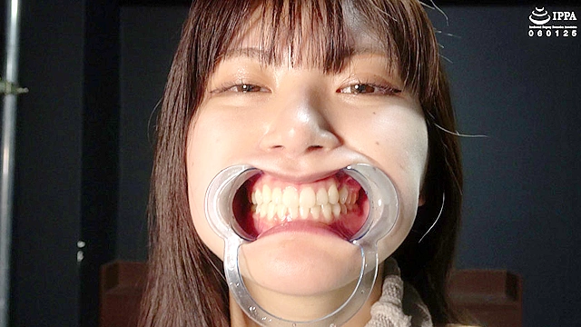 人気女優 有加里ののかチャンの歯・口内・のどちんこ観察＆顔舐め鼻フェラプレイ！！！