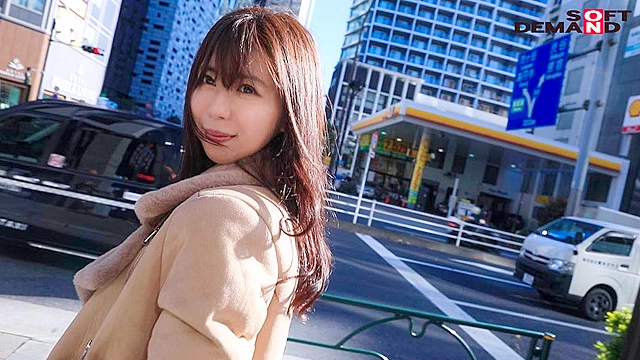 呼んだら即エッチw 都合いい中出しタダマンコスプレイヤ― イラマで喜ぶM属性淫乱ビッチ 宮村ななこ