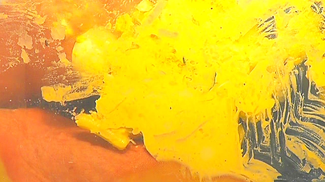 ブーツやナマ足で踏んだものを食べさせ全体重で顔面踏みにじり！