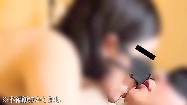素人さんのベロキス顔舐め鼻フェラ三昧 優しいキスから顔をしゃぶりあげジュポジュポ鼻フェラ唾臭堪能