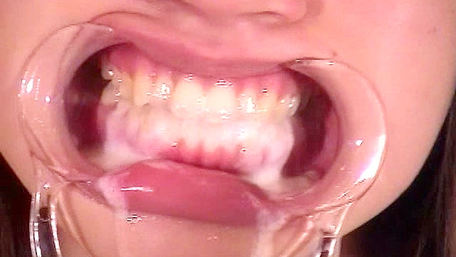 開口で食事05