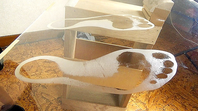 【足のにおい】 インストラクター・粉ふきタイツ