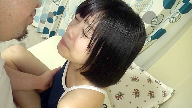 ブルマ＆スク水姿で着衣中出し さな