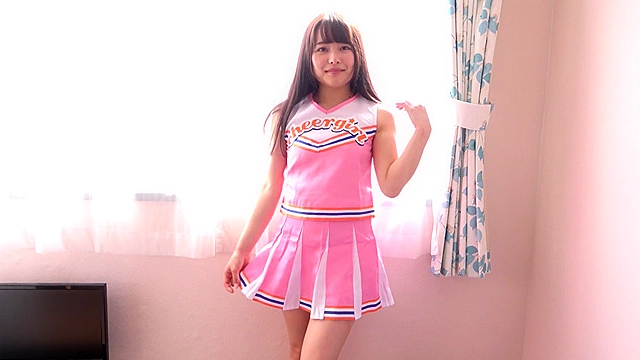 大人気女優 宮沢ちはるチャンのチアガールでM男電気あんま＆悶絶くすぐり攻め！！！