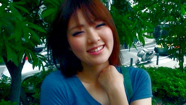 ありえないほど潮吹きが凄いナースと淫行 ともか23歳