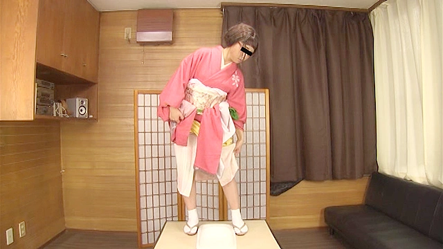 和式便所の使い方完全マニュアル 四 和服脱糞艶姿編2