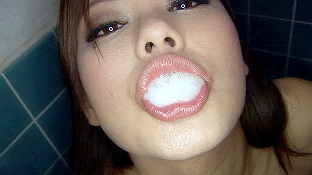 美女と包茎7 真性を含むオール包茎しゃぶり