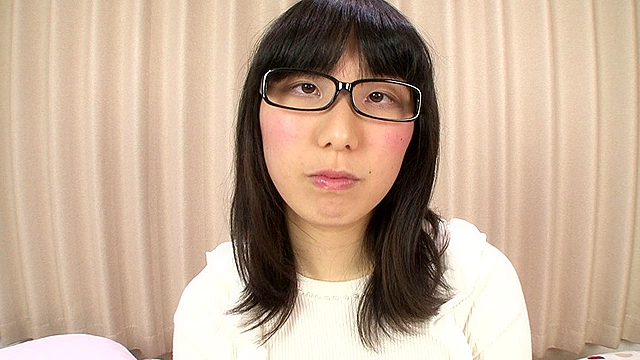 素人娘かりんちゃんの舌・口内自撮り＆主観口臭嗅がせ 2本セット