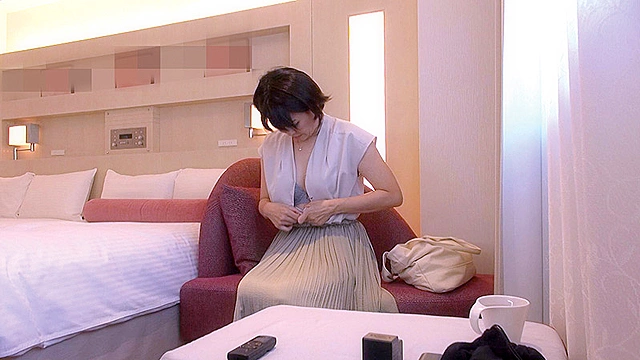 熟女妻面接ハメ撮り［二十四］