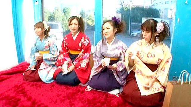 卒業式終わりの女子大生に突撃！！イケメンナンパ隊！！大学の卒業生×MM号王様ゲーム！ 祝！卒業！初心（ウブ）な‘元’女子大生！女の素顔丸裸、恥じらいマジックミラー号