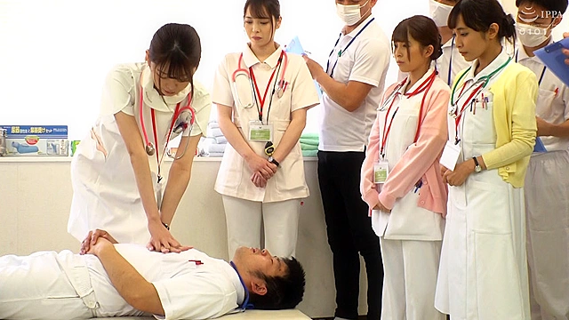 羞恥！生徒同士が男女とも全裸献体になって実技指導を行う質の高い授業を実施する看護学校実習2021 救急救命処置実習~清拭 陰部洗浄実習