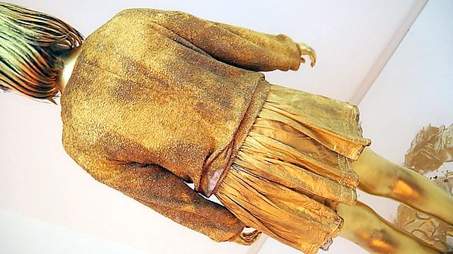 GOLD PAINT016