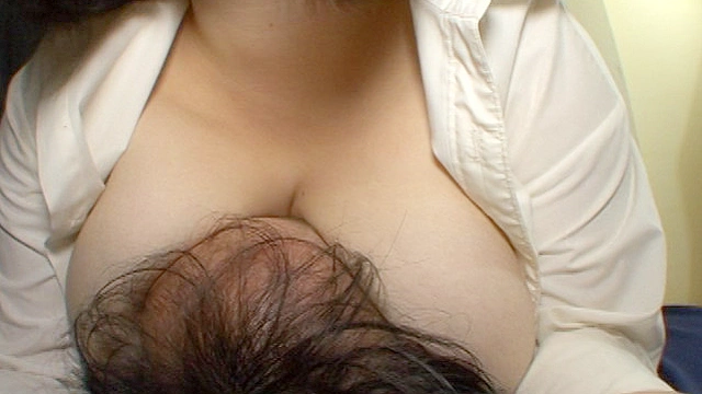 超乳Ocup 痴女圧迫おっぱいパンチ 七空うみ