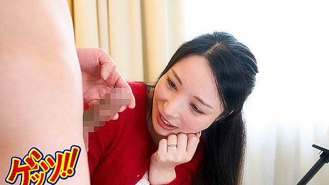 素人男女モニタリング実験でゲッツ！押しに弱すぎる子持ち奥さんにあなたのオマ●コに挿れたいち●ぽデッサンをお願いしたら赤面羞恥発情でご無沙汰マ●コが疼き出し…