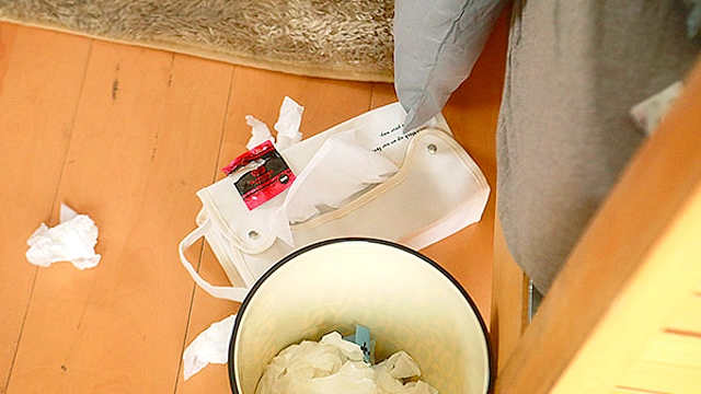 窓、開いてます！