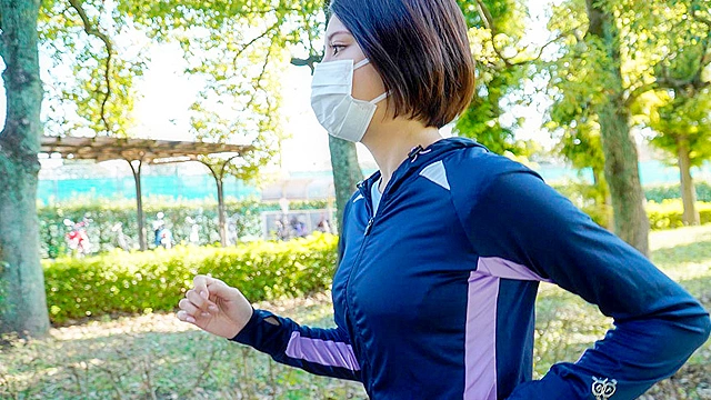 競泳日本代表選手の1日に密着！”有り余る性欲“に任せていつでもどこでも激ピスSEX 新海咲
