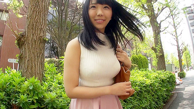 爆乳ろりぃた着エロアイドル 撮影当日、電撃AV出演の巻