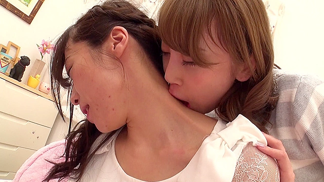 舐め愛クンニレズビアン～女体臭マニアックス 希咲あや 桃瀬ゆり