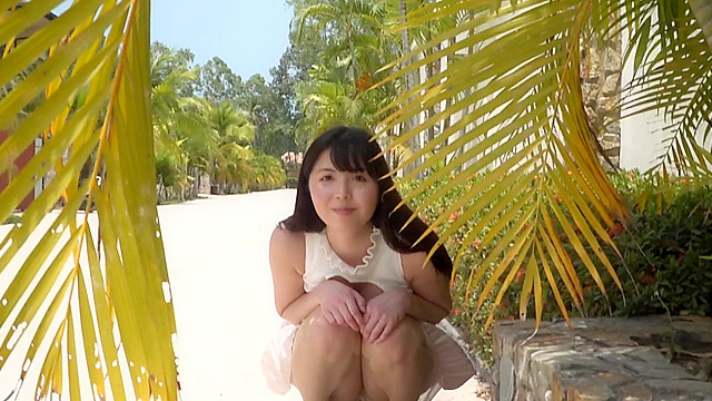 White stone 白石まなみ